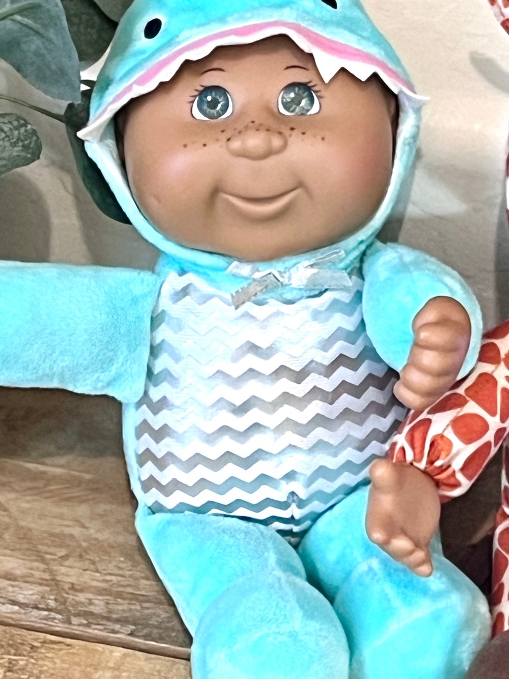 Cabbage Patch Kids Cuties Plush Lot of 3 Shark Giraffe Unicorn 9" Dolls - Picture 8 of 11